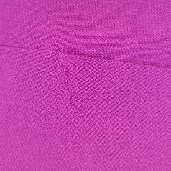 Lord & Taylor Magenta Crepe Pencil Skirt- Sz. 10 - Picture 8 of 9